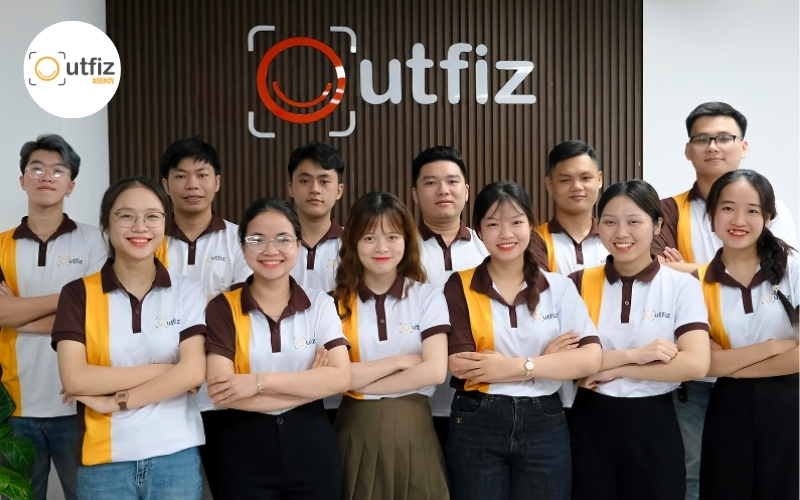 Tìm hiểu hệ thống nhận diện thương hiệu là gì và vì sao doanh nghiệp cần xây dựng bộ nhận diện đồng bộ. Outfiz Agency giải thích dễ hiểu và ứng dụng thực tế.